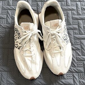 New Balance  327 size 11.5
